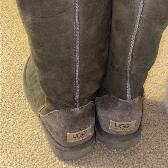 Tall Ugg’s - Picture 3 of 3